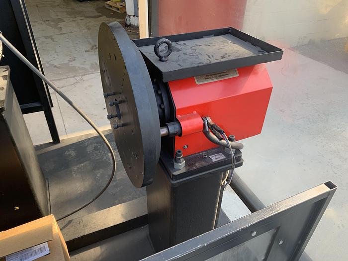 Used FANUC ARCMATE 100IB MIG WELDING CELL WITH RJ3iB CONTROLLER