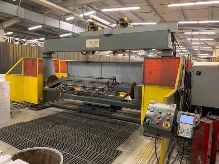 Used TEC WELD FANUC ROBOTIC DUAL TRUNION WELDING CELL WITH 2 FANUC ARCM
