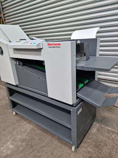 Used Horizon PF-40L folding machine