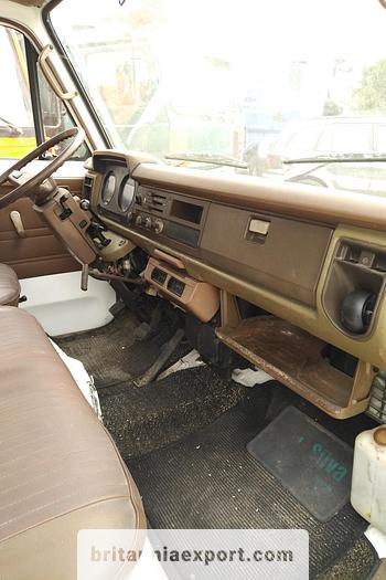 Used 1983 TOYOTA  Dyna BU30 300 6 tyres truck.