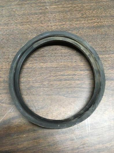 Detroit Diesel Blower Drive Cover Seal - 8922140