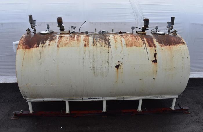 D'occasion USED 8560 GALLON TANK, STAINLESS STEEL, HORIZONTAL, DOUBLE COMPARTMENT TANK