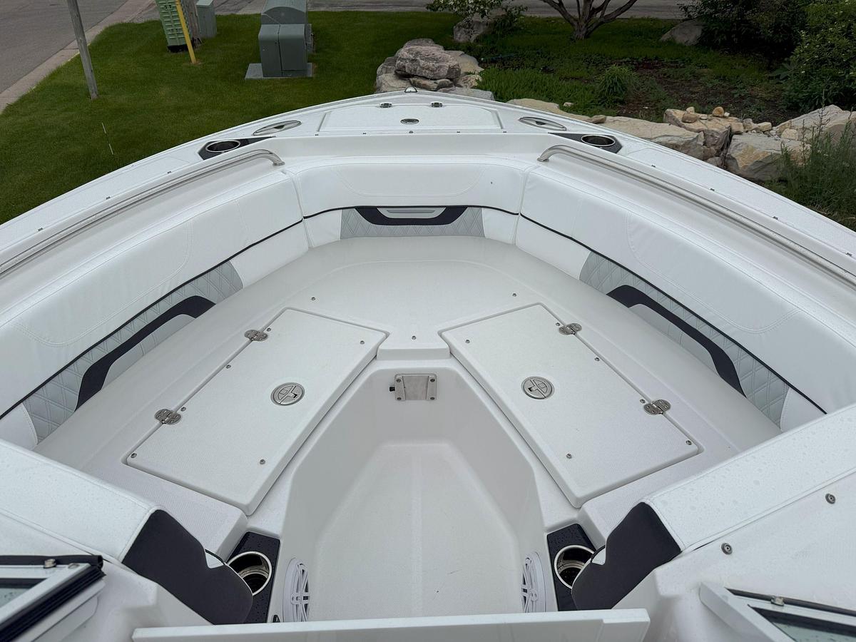 2026 Blackfin 232 DC