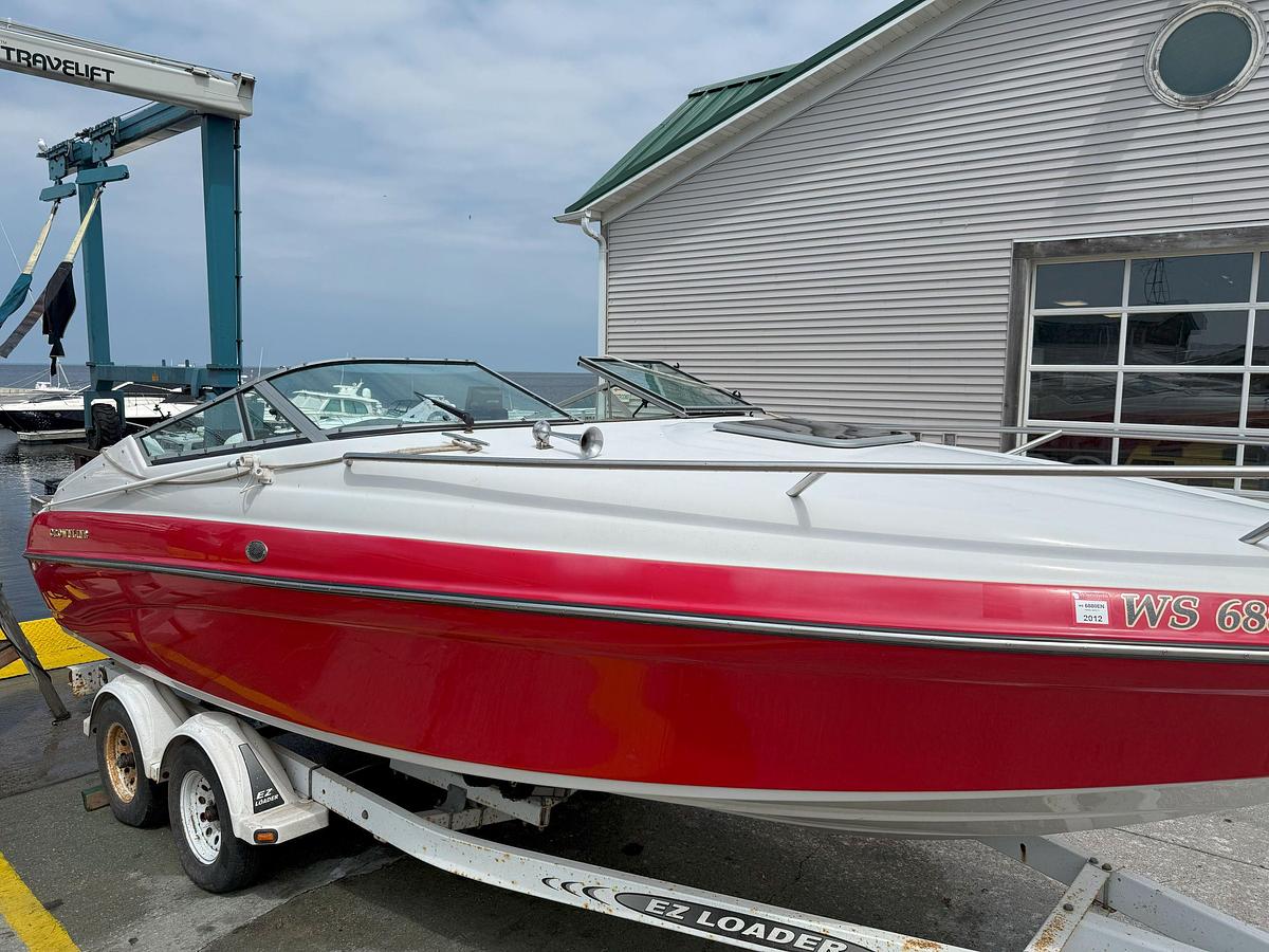 Used 1999 Crownline 225BR