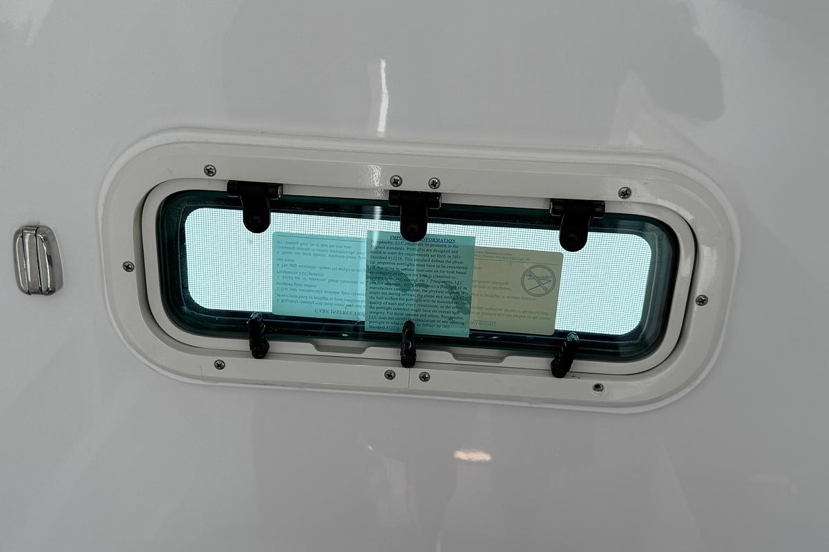 2026 Everglades 335 Center Console