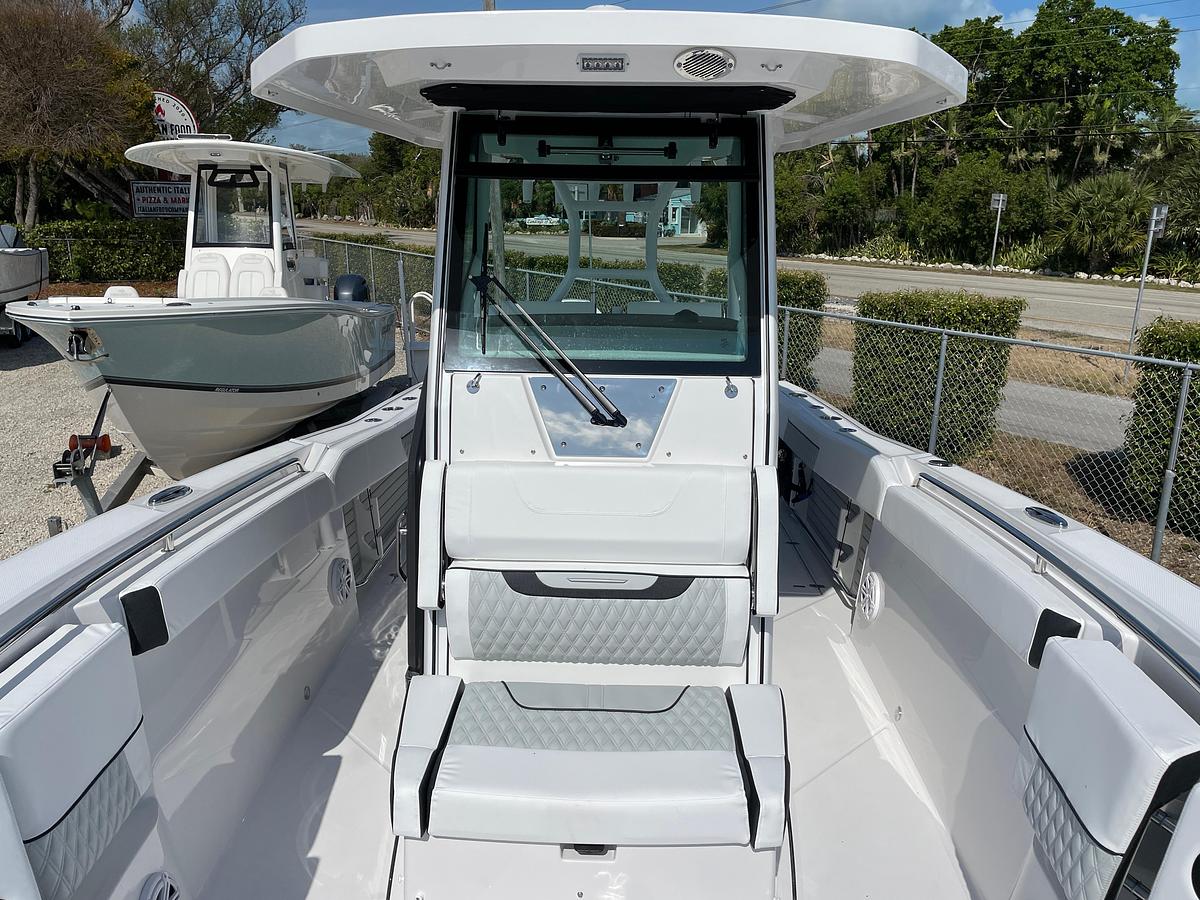 2025 Blackfin 272 CC
