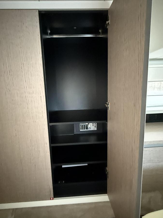 Used 2019 Cranchi E52 S
