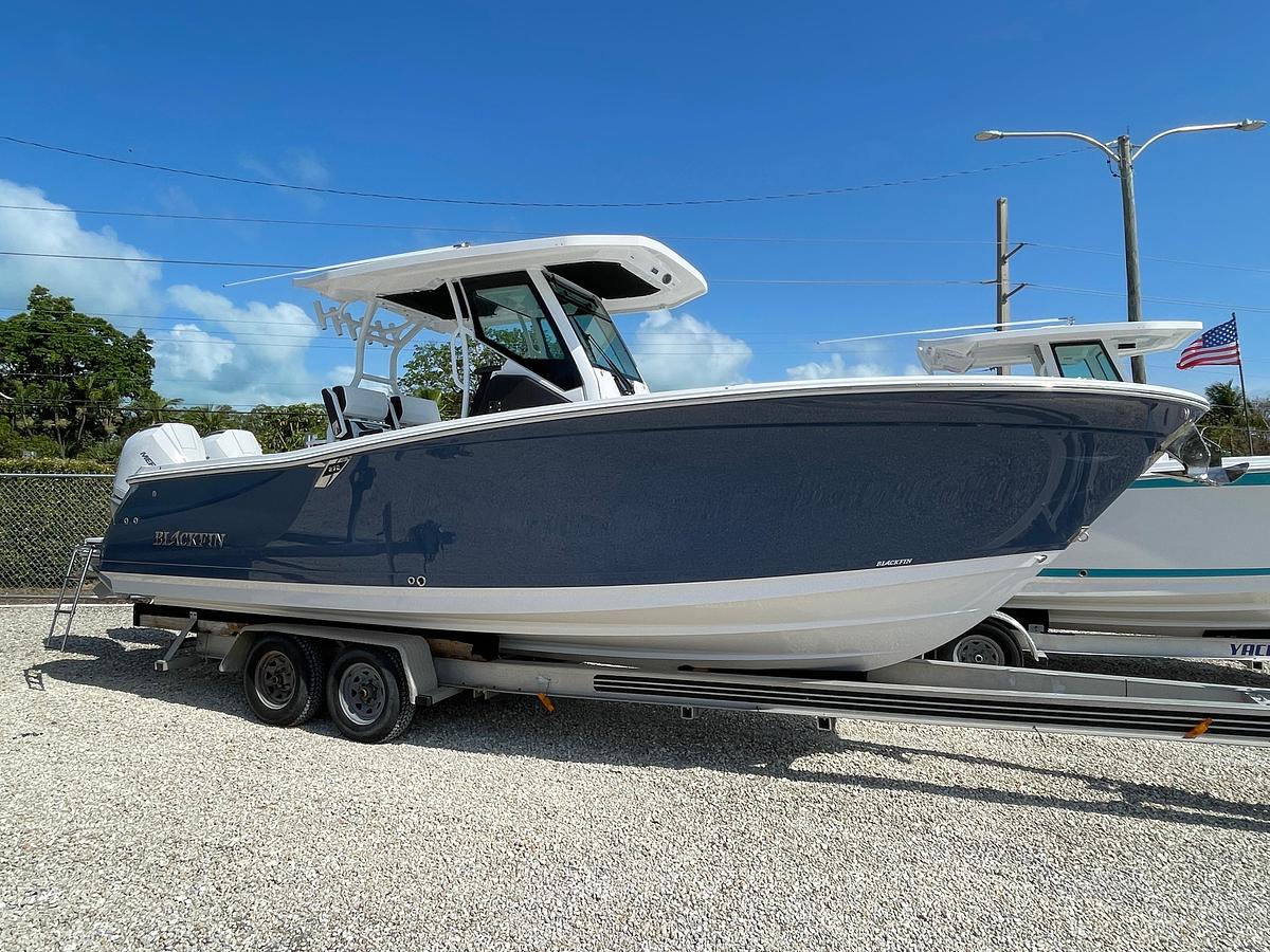 2025 Blackfin 272 CC