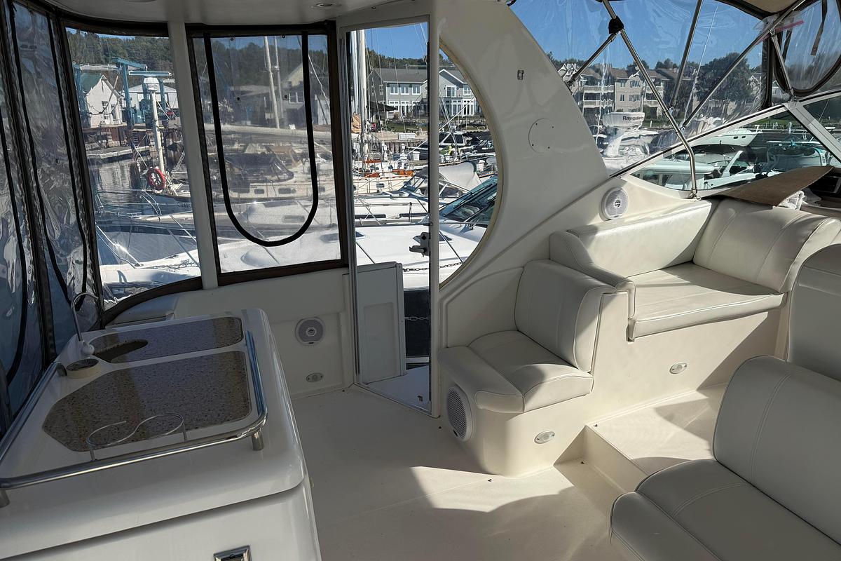 Used 2003 Cruisers Yachts 4050 Express