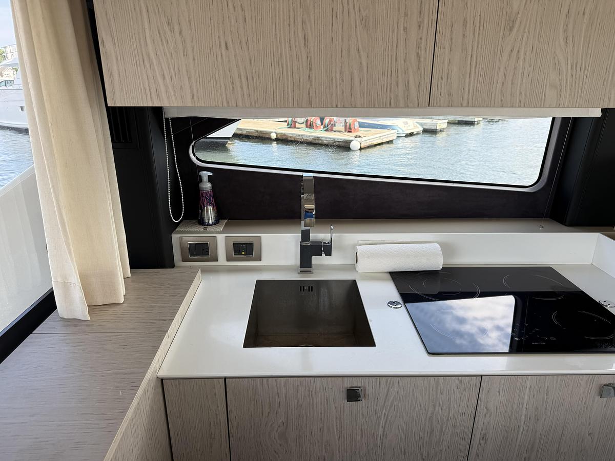 Used 2019 Cranchi E52 S