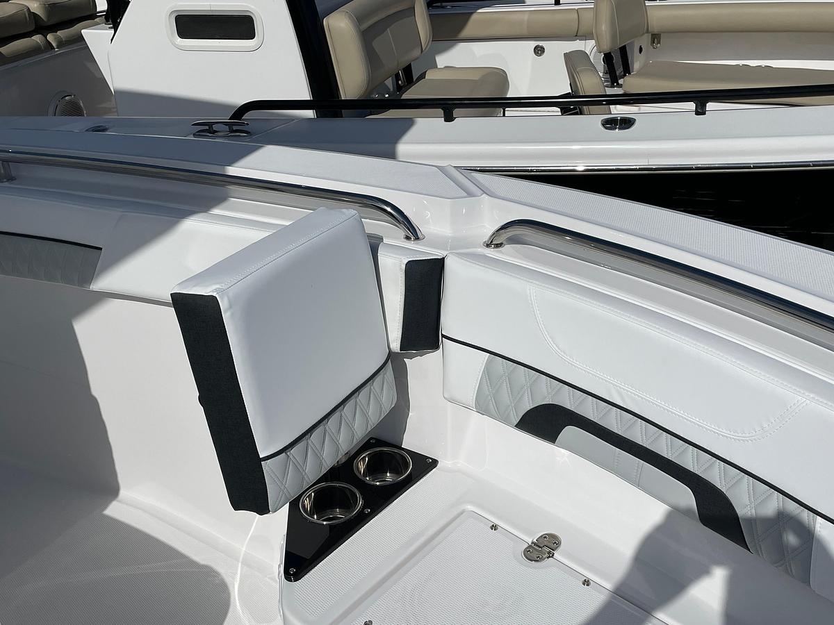 2025 Blackfin 222 CC
