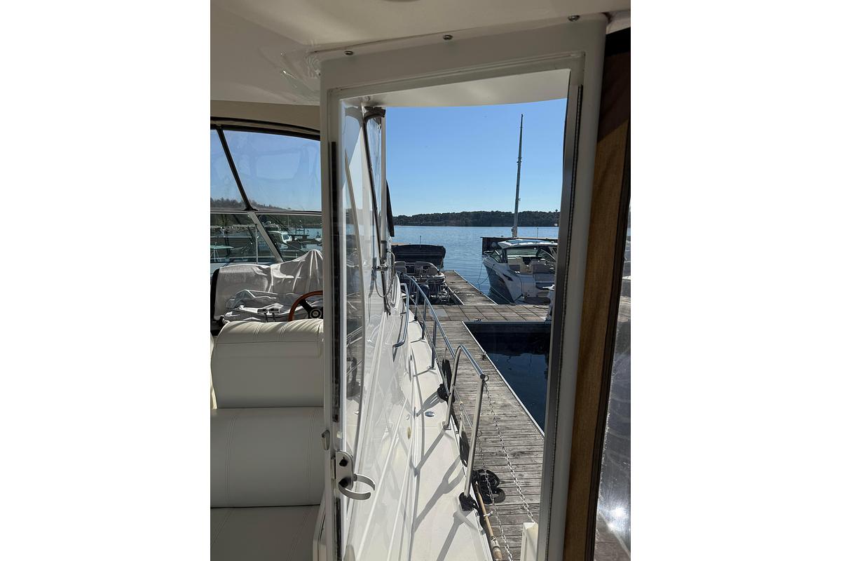 Used 2003 Cruisers Yachts 4050 Express