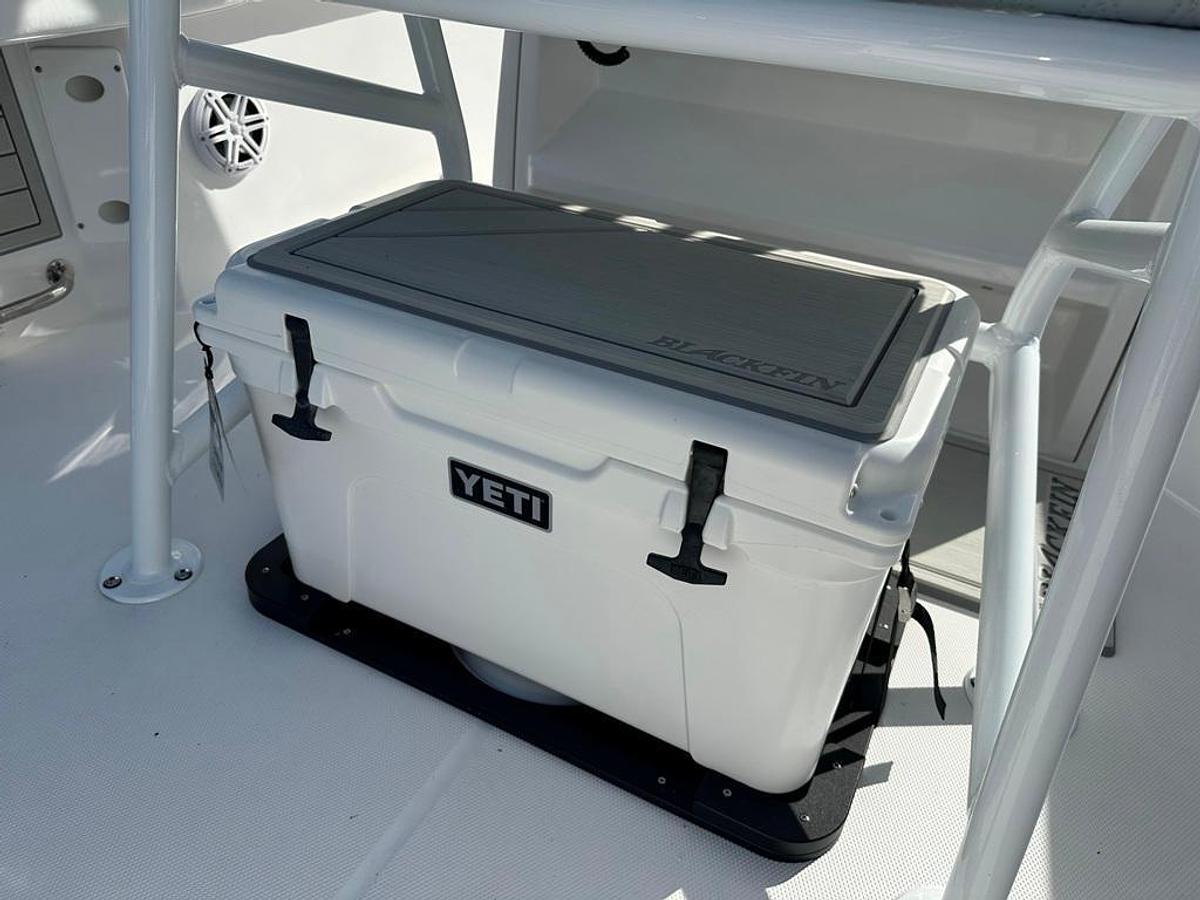 2024 Blackfin 222 CC