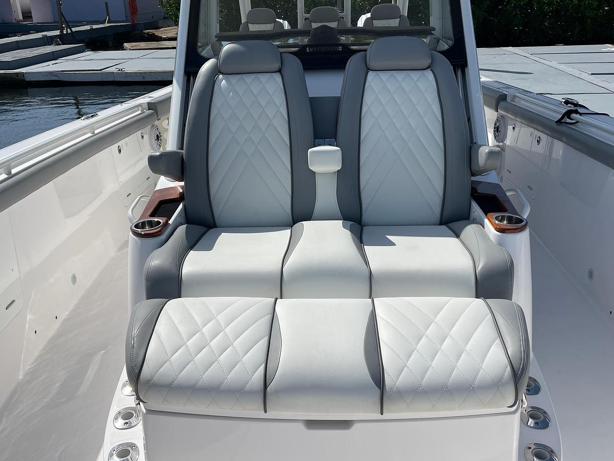 Used 2021 Everglades 395 Center Console