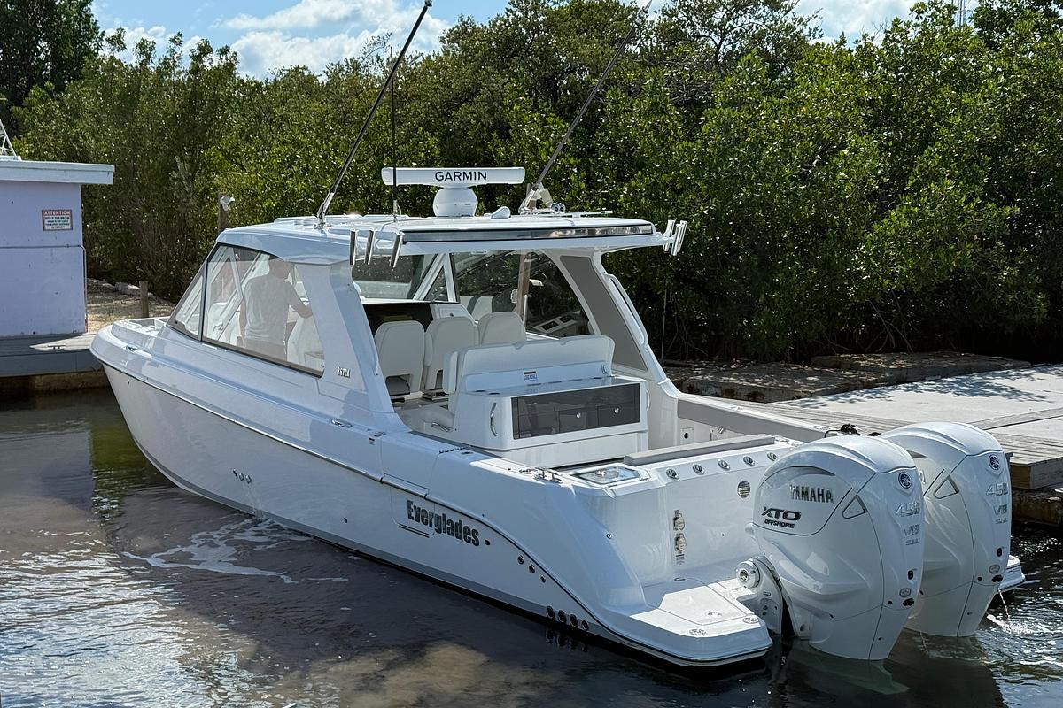 2026 Everglades 367CX