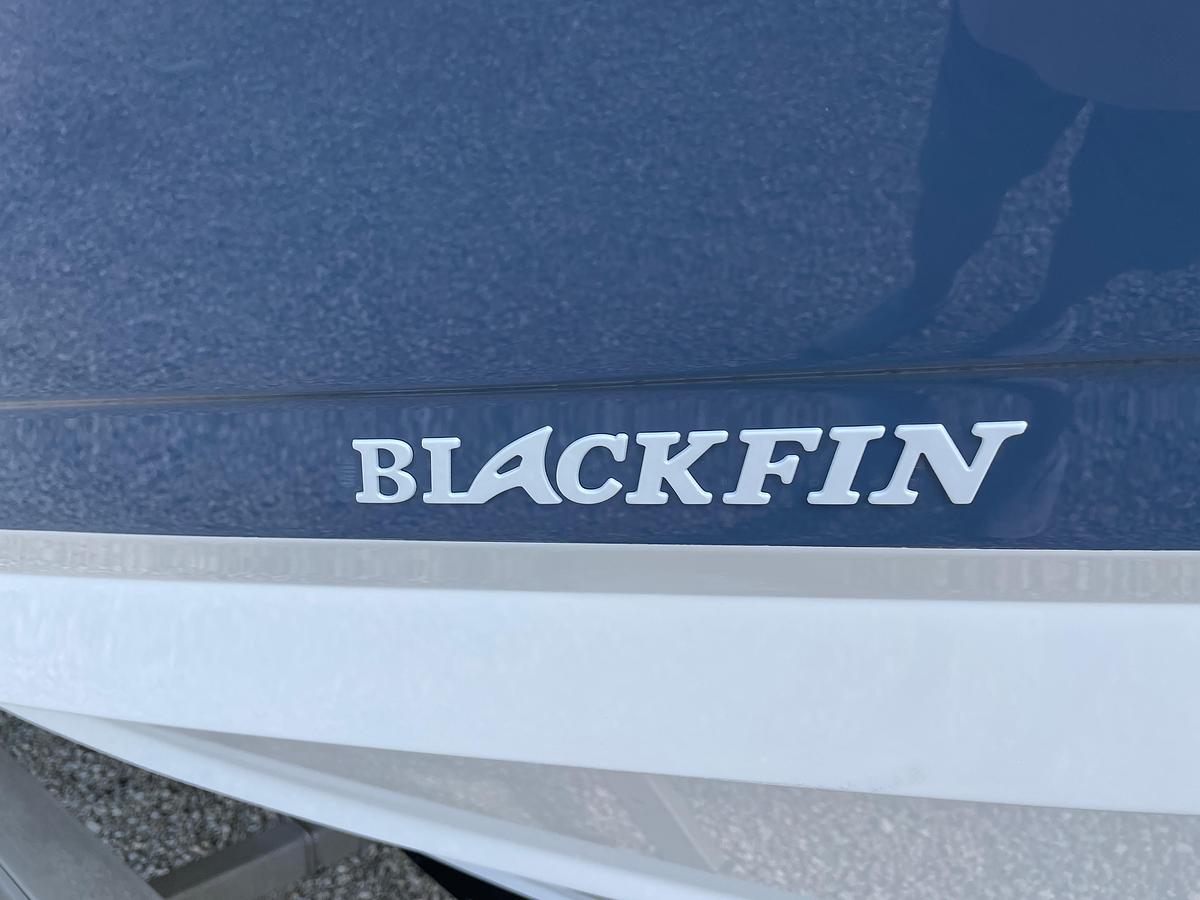2025 Blackfin 272 CC