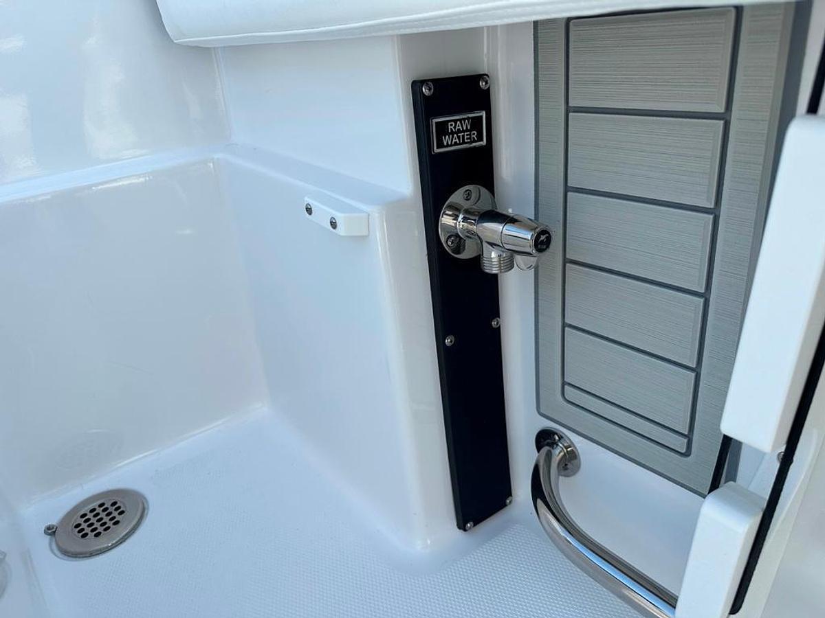 2024 Blackfin 222 CC