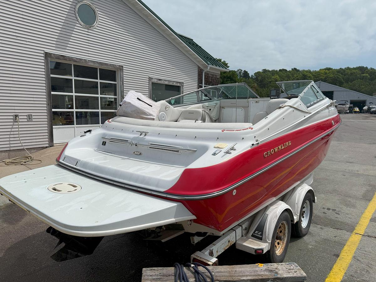 Used 1999 Crownline 225BR