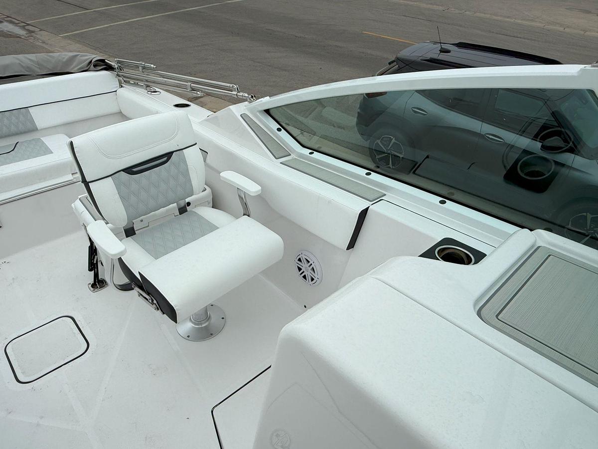 2026 Blackfin 232 DC