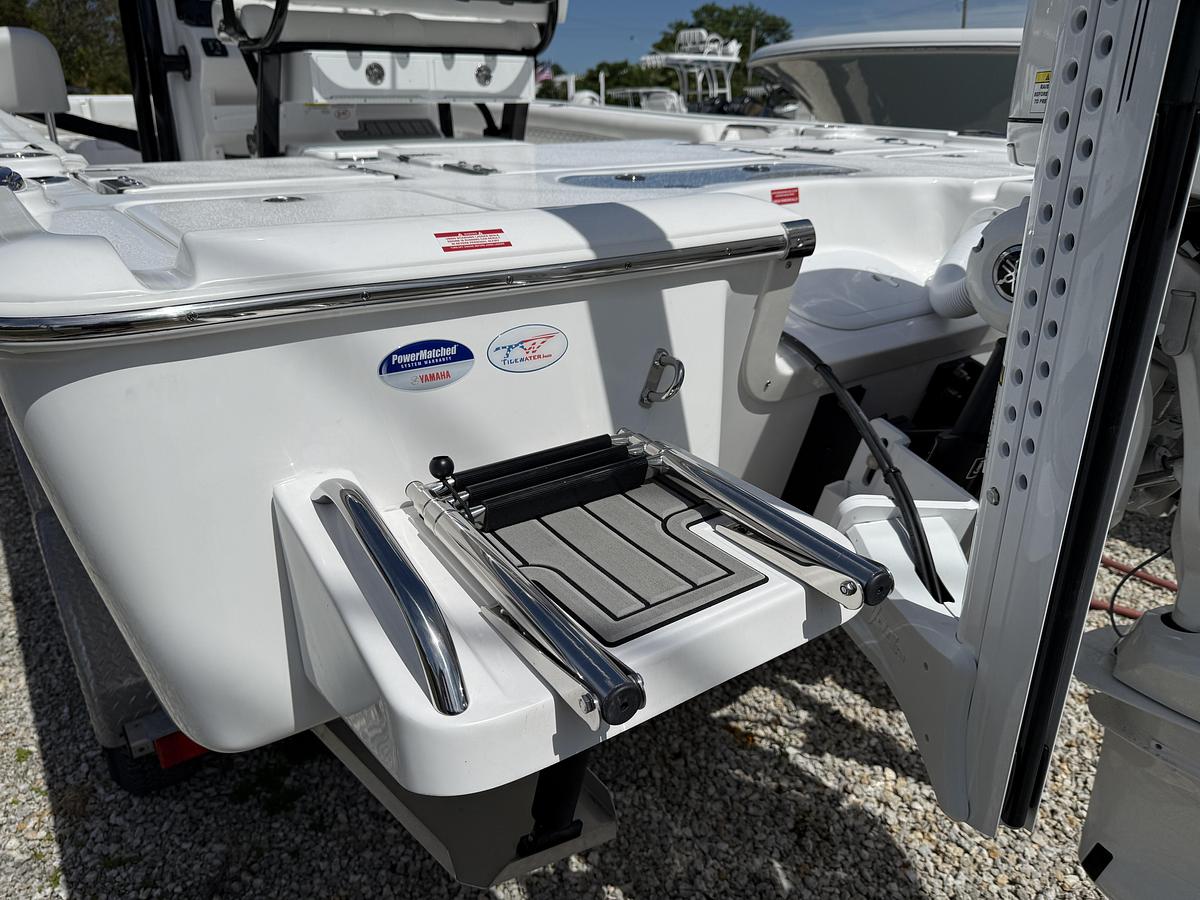 Tidewater 2500 Carolina Bay