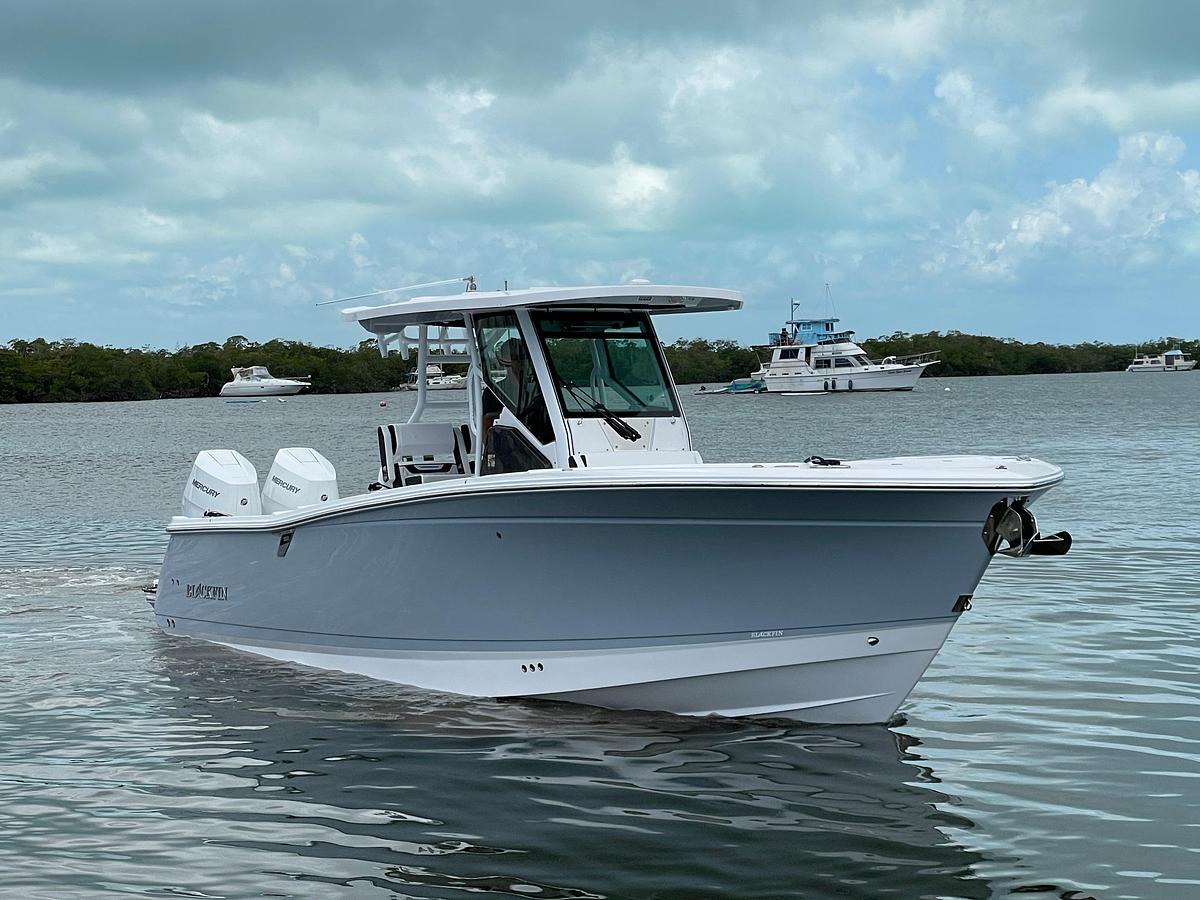 2025 Blackfin 302 CC