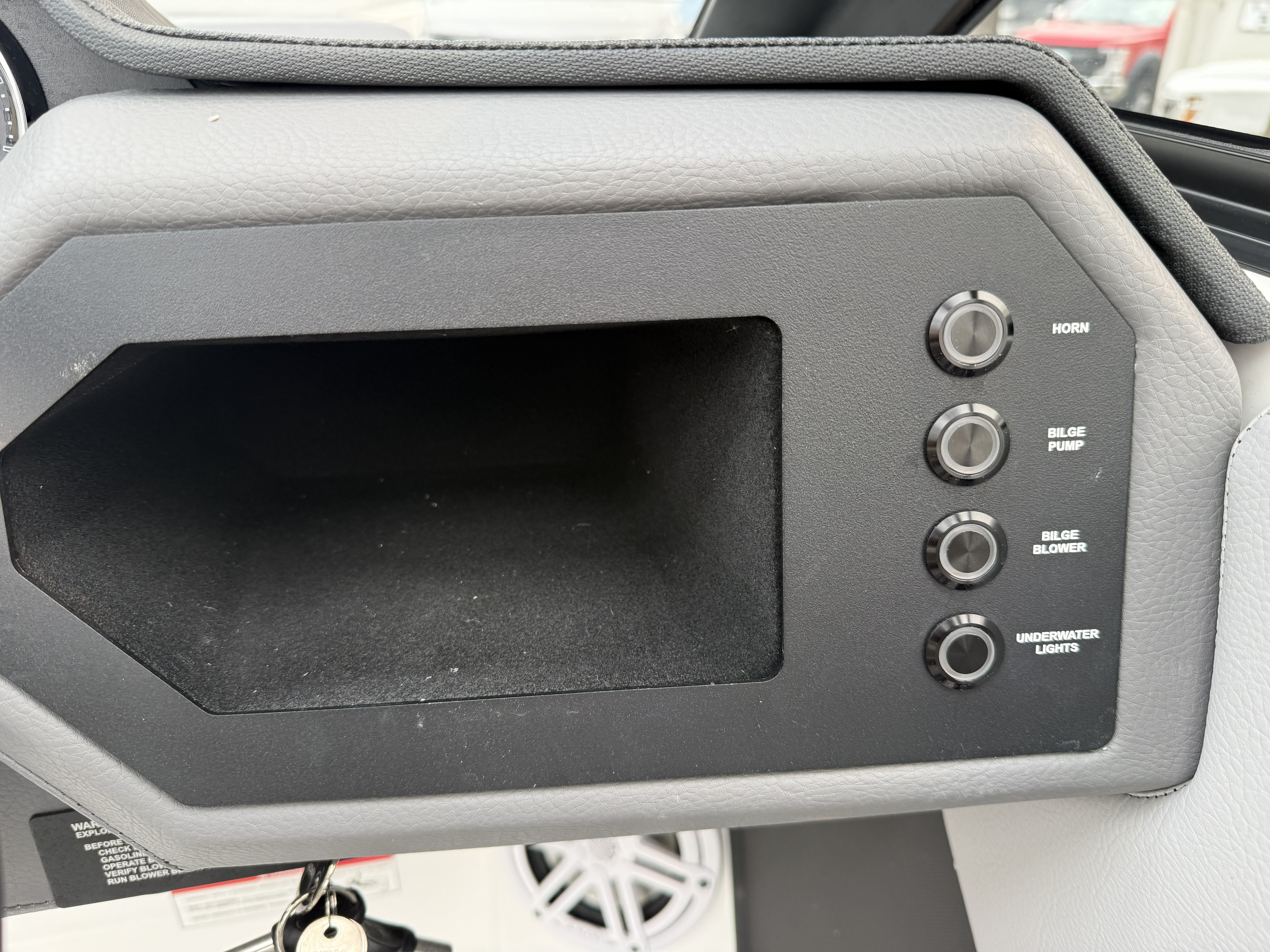 Used 2024 Cobalt 23cs
