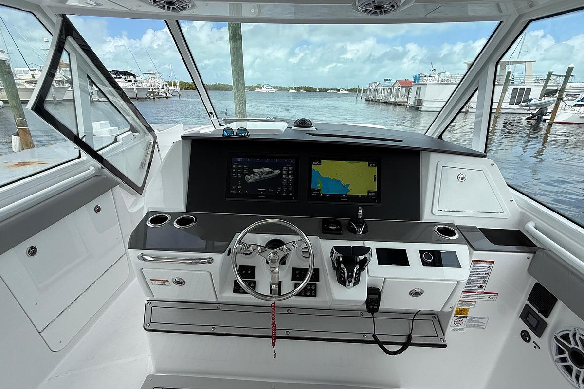 2026 Everglades 367CX