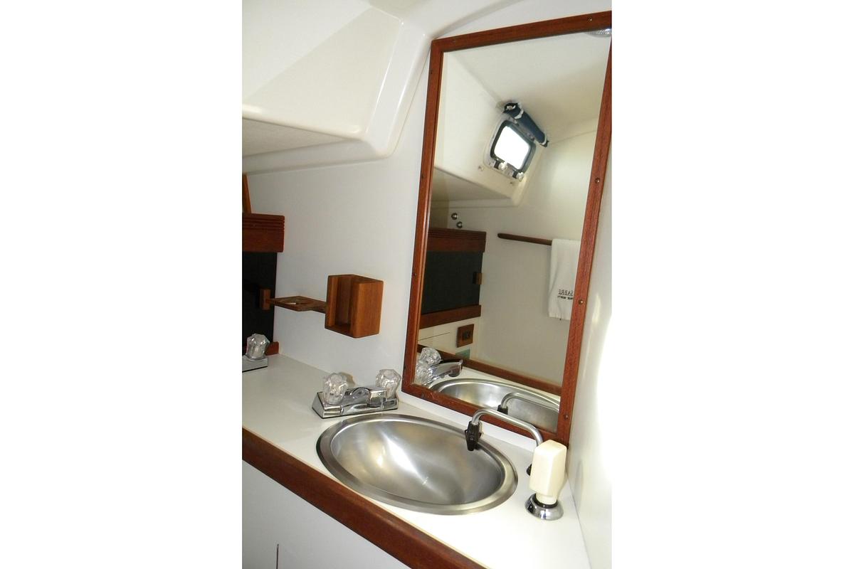 Used 1986 Sabre 34 MK II