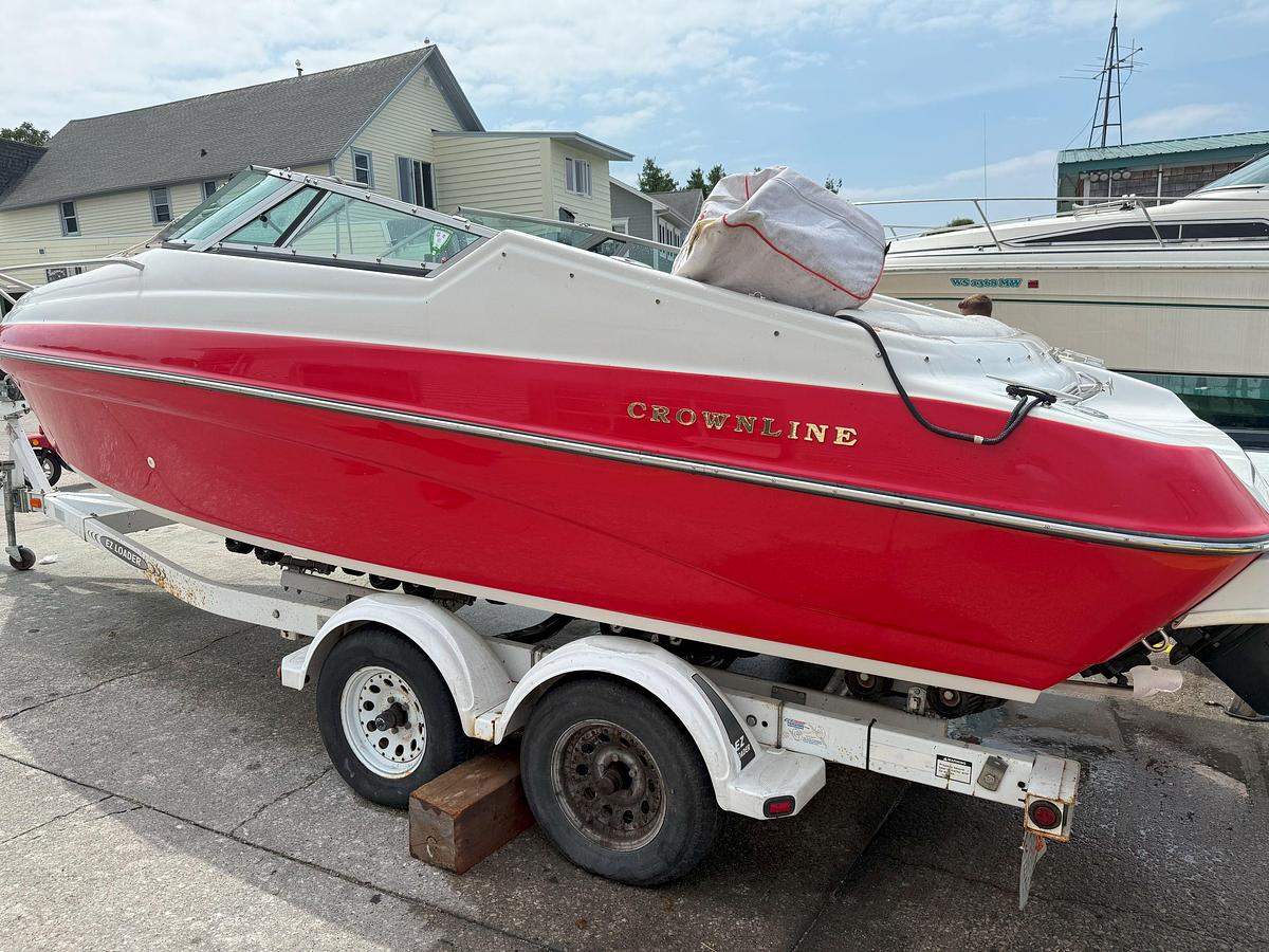 Used 1999 Crownline 225BR