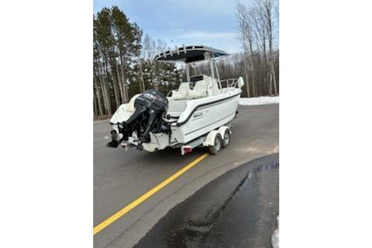 Used 1999 Boston Whaler 21 Outrage