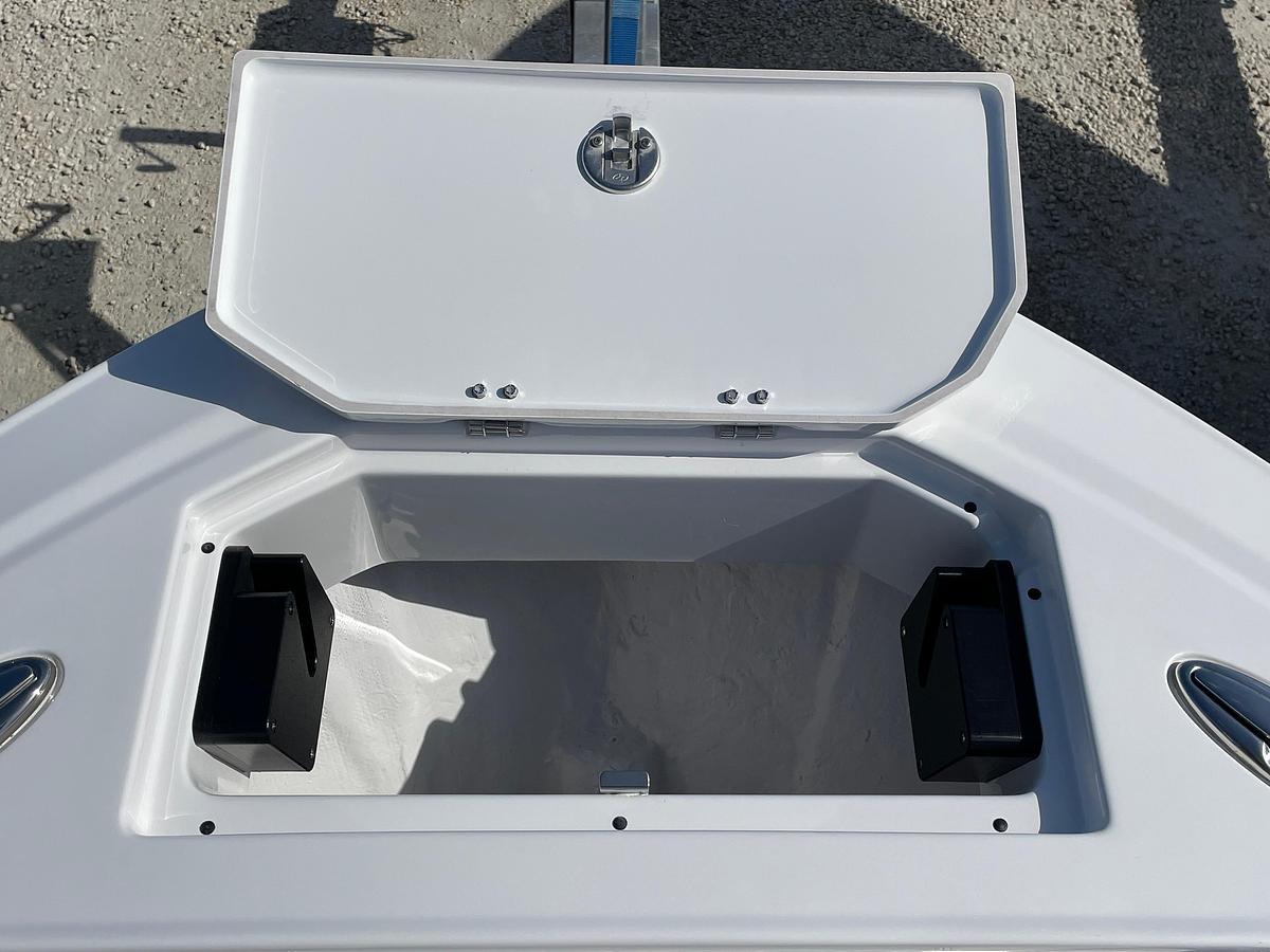 2025 Blackfin 222 CC