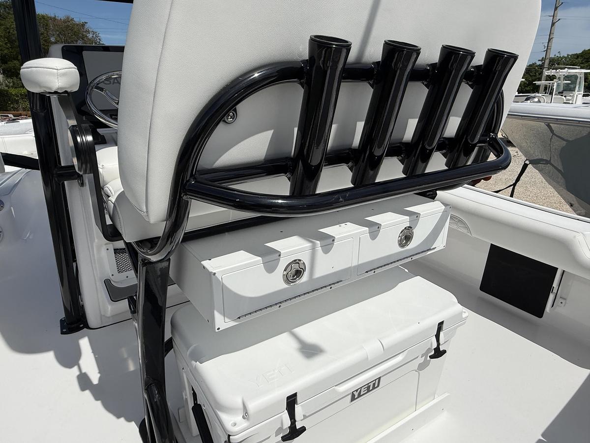 Tidewater 2500 Carolina Bay