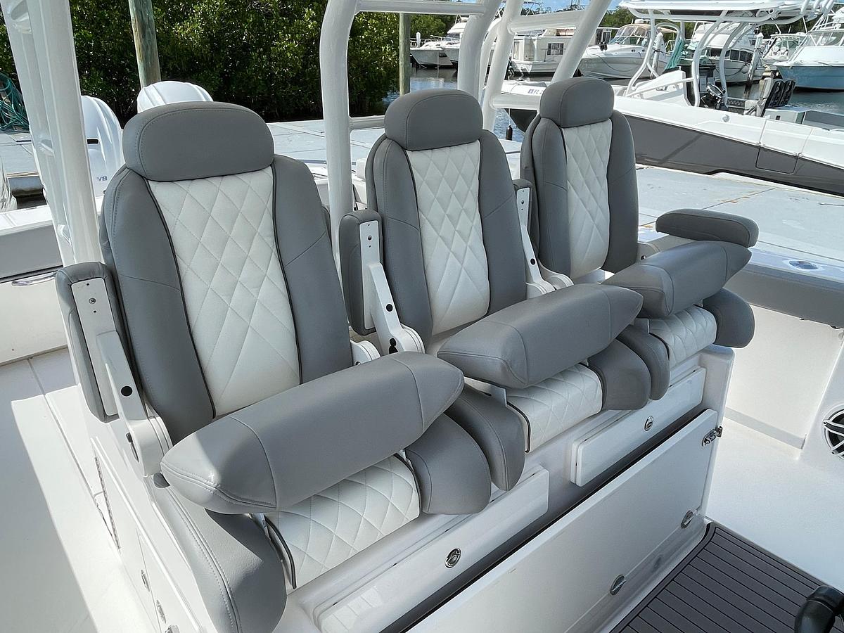 Used 2021 Everglades 395 Center Console