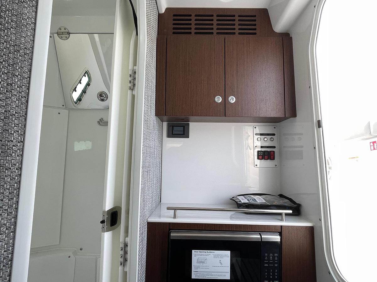 2026 Everglades 375 Center Console