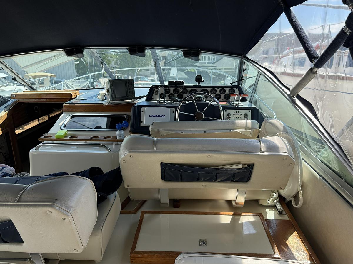 Used 1985 Sea Ray 340 DA