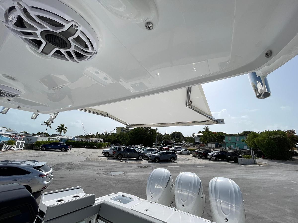 2026 Everglades 375 Center Console