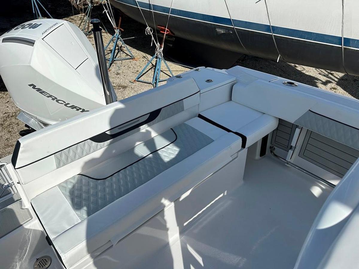2024 Blackfin 222 CC
