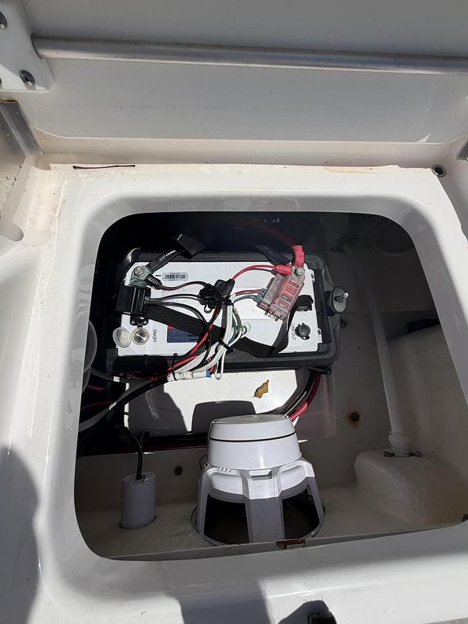 Used 2014 Everglades 243 Center Console