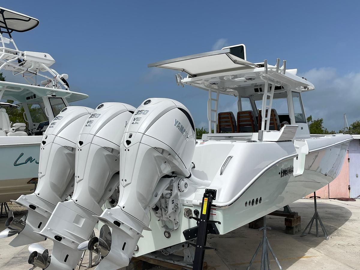 2026 Everglades 375 Center Console
