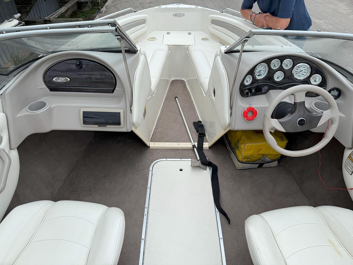 Used 2003 Stingray 200 LX
