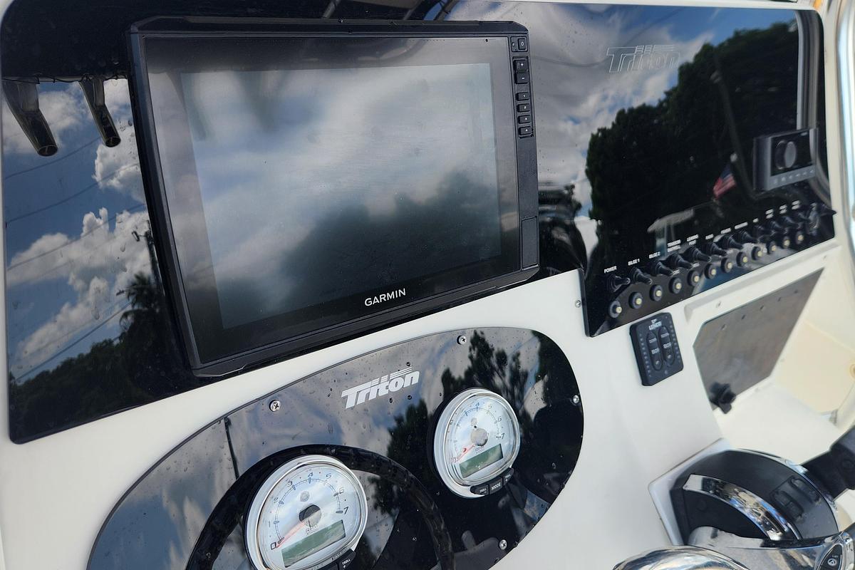 Used 2007 Triton 2895 CC