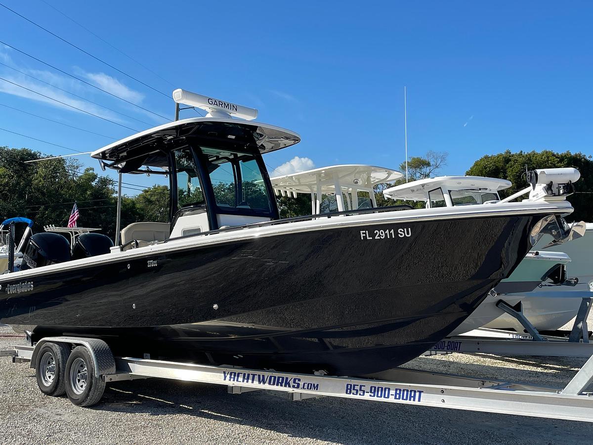 Used 2020 Everglades 273 Center Console