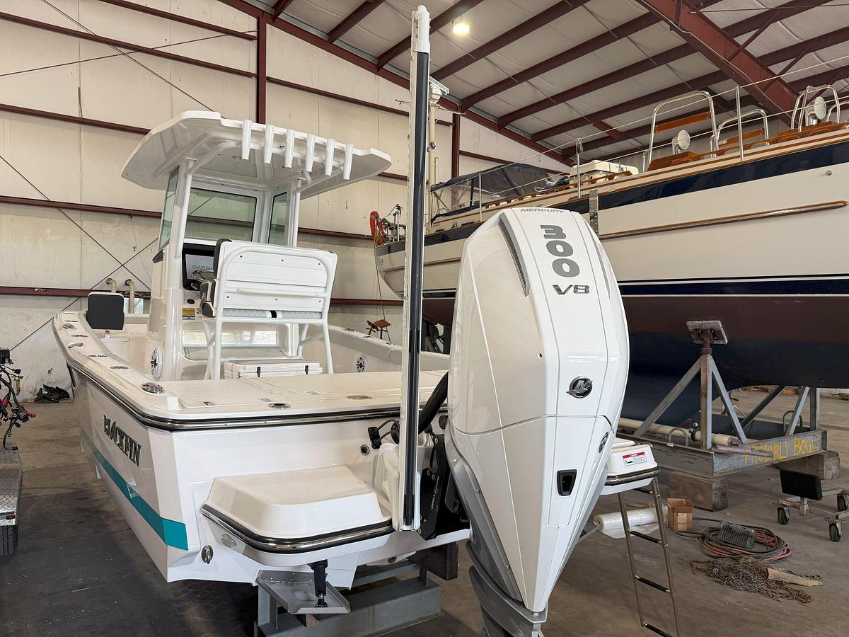 2026 Blackfin 242 HB