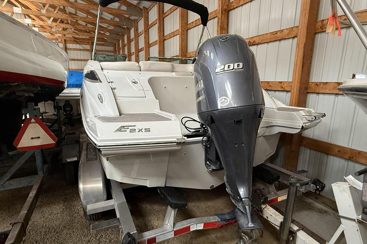 Used 2015 Crownline Eclipse E2 XS