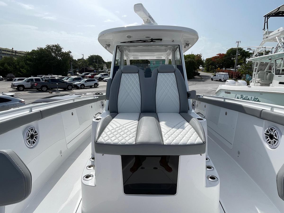 2026 Everglades 375 Center Console