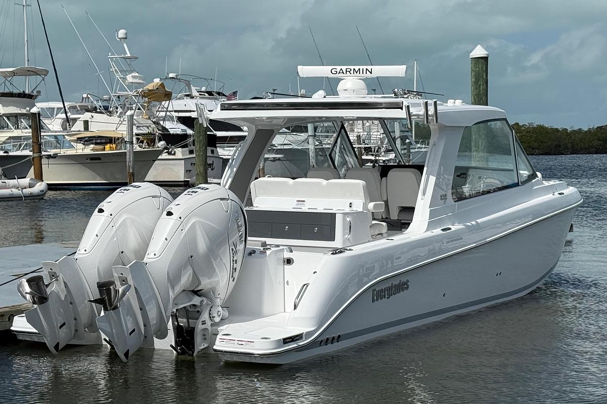 2026 Everglades 367CX
