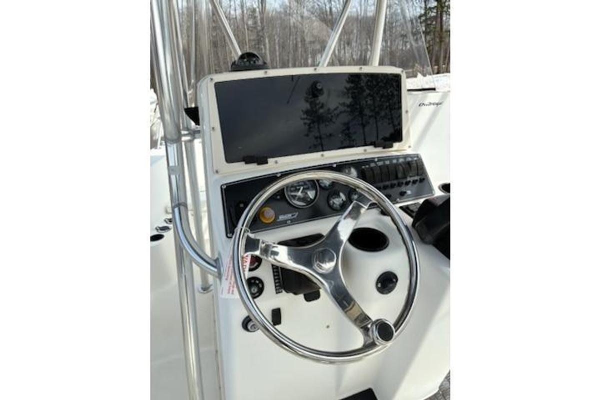 Used 1999 Boston Whaler 21 Outrage