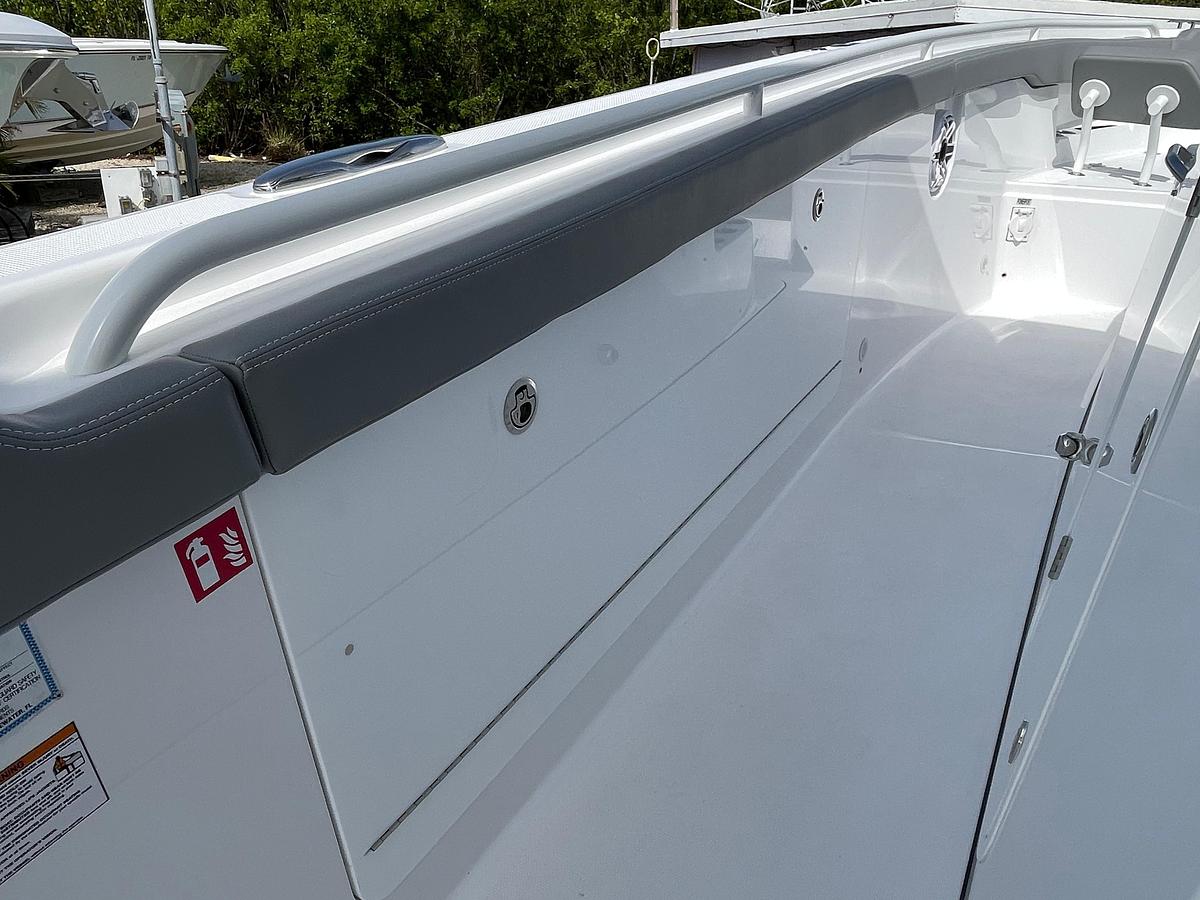 2026 Everglades 375 Center Console