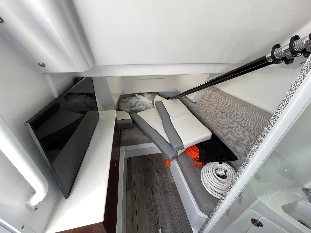 2026 Everglades 375 Center Console