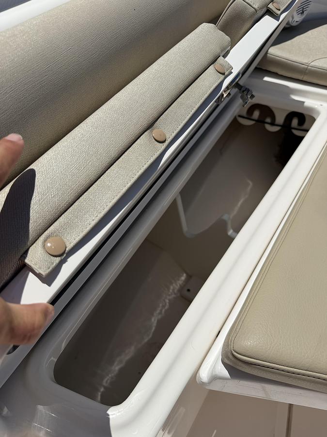 Used 2014 Everglades 243 Center Console